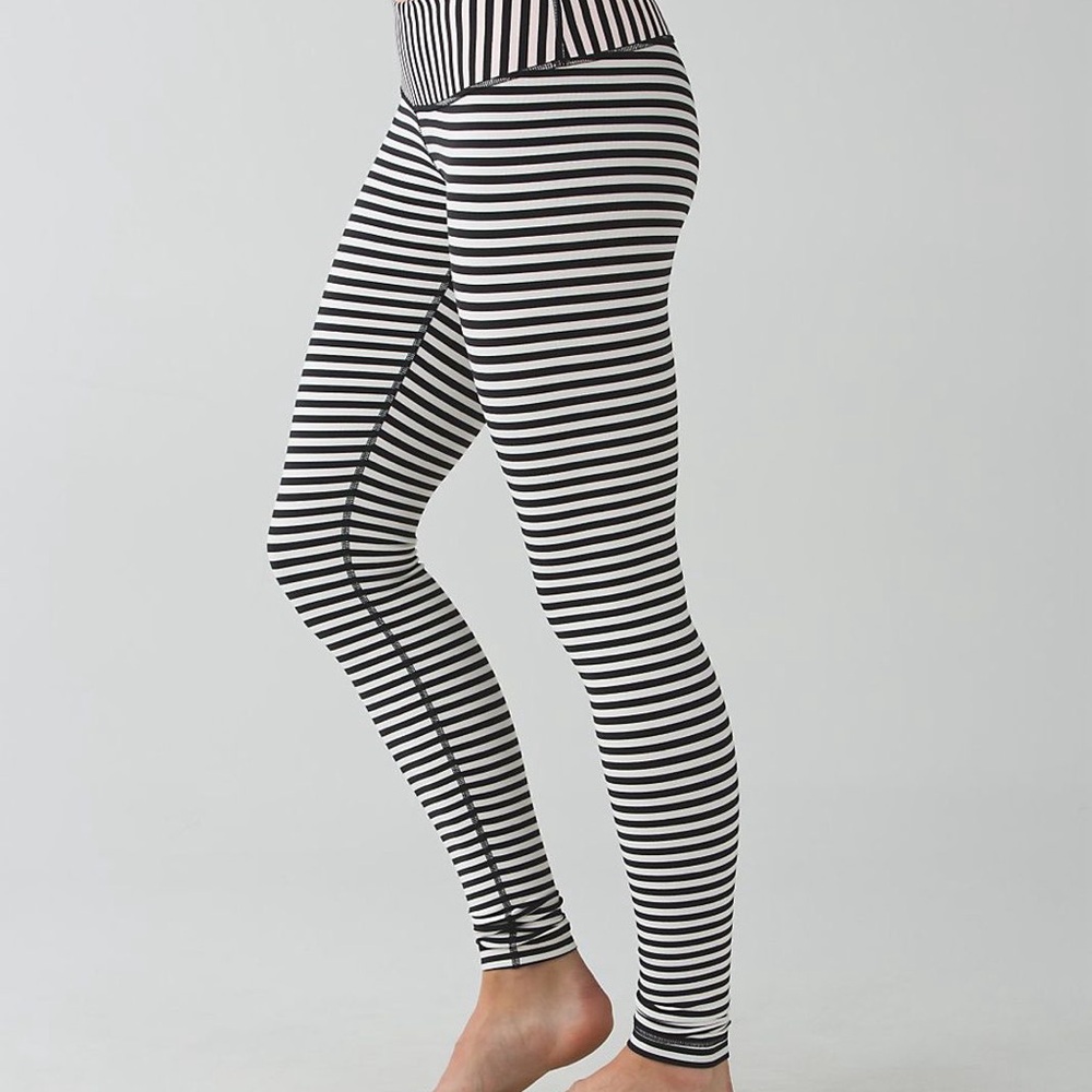 Black and White Striped Wunder Under Leggings